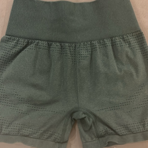 Green Gymshark shorts - Picture 3 of 3